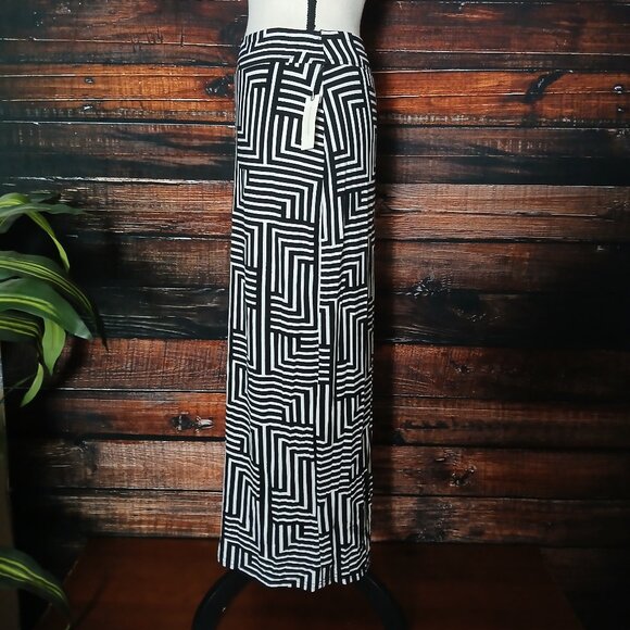 NWT By Anthropologie Midi Skirt M Black White Labyrinth Made in USA Stretch - Picture 5 of 12
